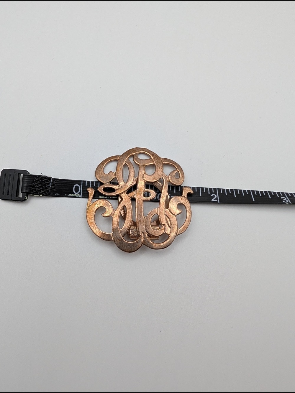 Vintage Scarf Clip In A Rose Gold Tone - Picture 3 of 3